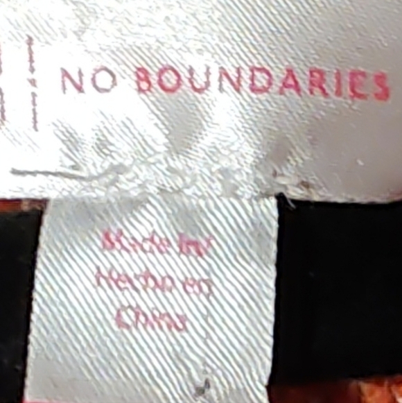 3 EUC Sweaters For One! All Similar Fit Despite The Tags ▶️ MEDIUM FIT - Picture 9 of 10